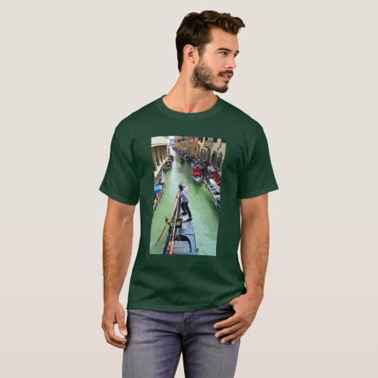 Gondolier in Venedig T-Shirt (Vorne ganz)