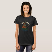 Gone Fishing Manatee Boot Humor Design T-Shirt (Vorne ganz)