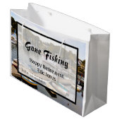 Gone Fishing Retirement Große Geschenktüte (Vorderseite Schrägansicht)