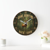 Gone Hunting Back Soon Rustic Hunter Cabin Große Wanduhr (Zuhause)
