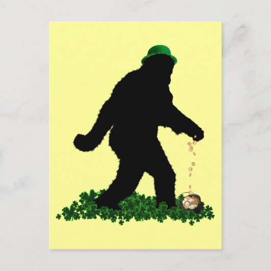 Gone Squatchin' am St. Patrick's Day Postkarte (Vorderseite)