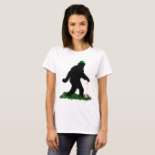 Gone Squatchin' am St. Patrick's Day T-Shirt (Vorne ganz)