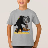 Gone Squatchin' Fer Buried Treasure T-Shirt (Vorderseite)