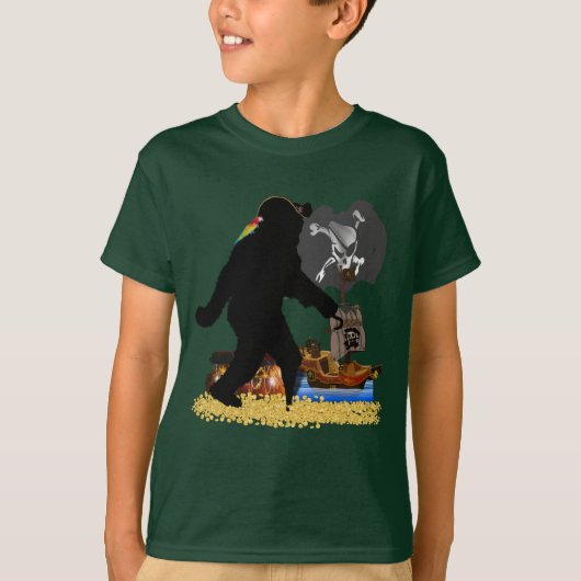 Gone Squatchin' Fer Buried Treasure T-Shirt (Vorderseite)