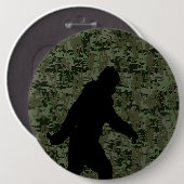 Gone Squatchin For on Olive Digital Camouflage Button (Vorne & Hinten)