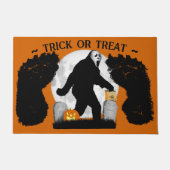 Gone Squatchin' Halloween Fußmatte (Vorderseite)
