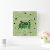 Gone Squatchin Quadratische Wanduhr (Zuhause)