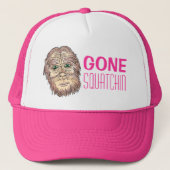 Gone Squatchin Rosa Spaß Hut Truckerkappe (Vorderseite)