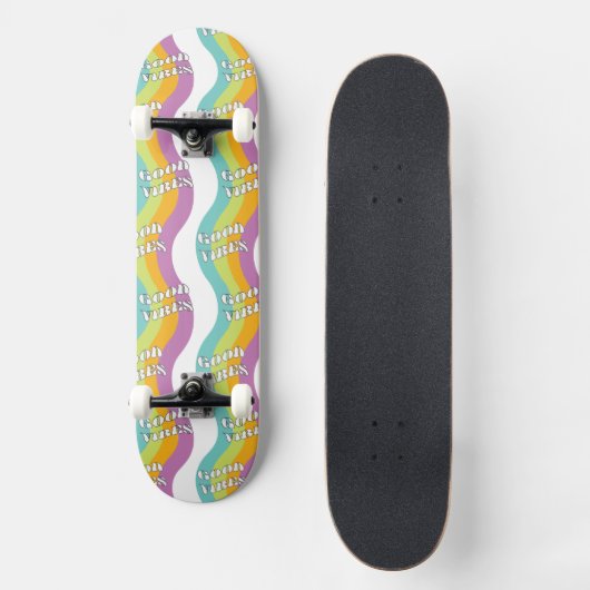 Good Vibes Groovy Skateboard Deck (Vorderseite)