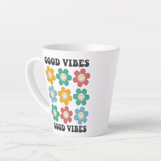 Good Vibes Retro farbenfrohe Daisy Blume Milchtasse (Linke Ecke)