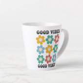 Good Vibes Retro farbenfrohe Daisy Blume Milchtasse (Rechte Ecke)