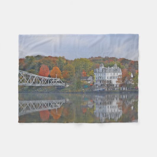 Goodspeed Opernhaus Fleecedecke (Vorderseite (Horizontal))