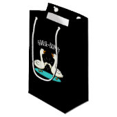 Goose Bumps Funny Animal Pub Dark BG Kleine Geschenktüte (Vorderseite Schrägansicht)