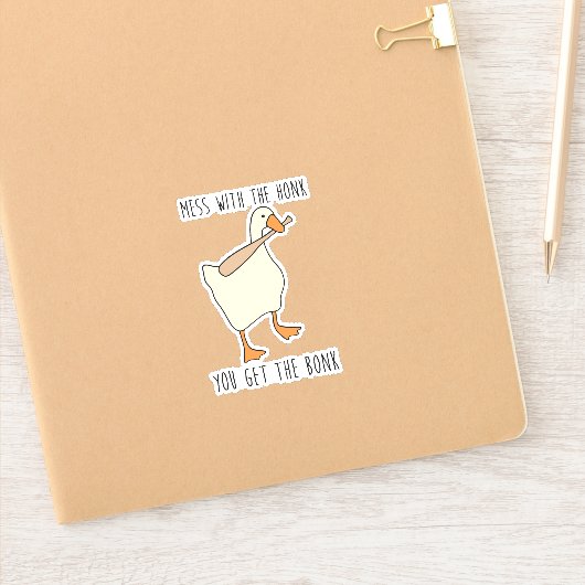 Goose w/ Bat ~ Chaos mit dem Honk Sie erhalten den Aufkleber (Notizbuch)