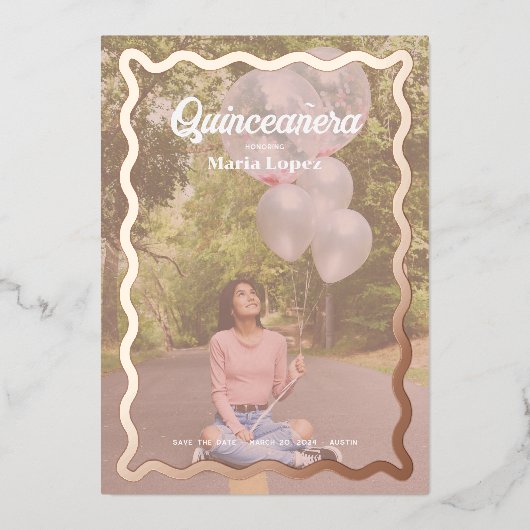 Goovy Daisy Quinceañera Save the Date Folieneinladung (Vorderseite)