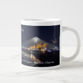 Gordie Howe Bridge Jumbo-Tasse (Rechts)