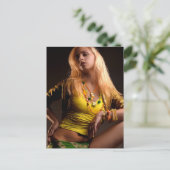 Gorgeous Blonde Babe Postkarte (Stehend Vorderseite)