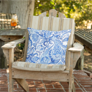 Gorgeous Blue White Floral Paisley Muster Kissen