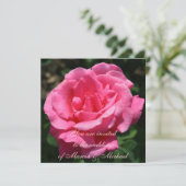 Gorgeous Deep Pink Rose Einladung (Stehend Vorderseite)