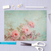 Gorgeous Distressed Pink Flowers on Edge of Seidenpapier (Handwerk)