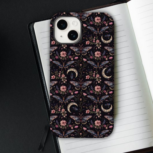 Gorgeous Moths Flowers and Moons Pattern Case-Mate iPhone Hülle