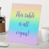 Gorgeous Pastel Rainbow Gradient Wedding Sockelschild (In Situ)