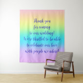 Gorgeous Pastel Rainbow Gradient Wedding Wandteppich (Beispiel)