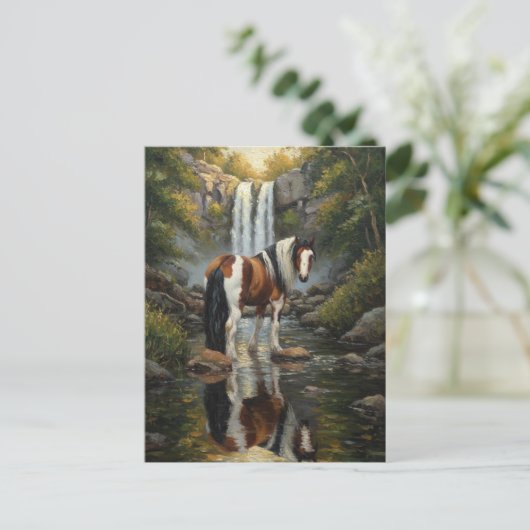 Gorgeous Pinto Horse at the Waterfall Postkarte (Stehend Vorderseite)