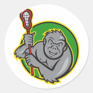 Gorilla Ape mit Lacrosse Stick Cartoon Runder Aufkleber