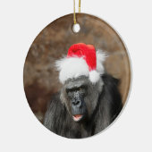 Gorilla Biddy in einem Weihnachtshut Keramik Ornament (Links)