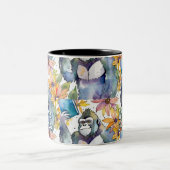 Gorilla Holding the Big Book Coffee Tasse (Mittel)