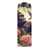 Gorilla in einem Fantasy-Garten Thermosbecher (Vorderseite)