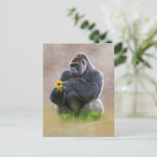 Gorilla und Yellow Daisy Postkarte (Stehend Vorderseite)