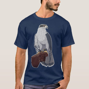 Goshawk auf Handschuh 1 T-Shirt