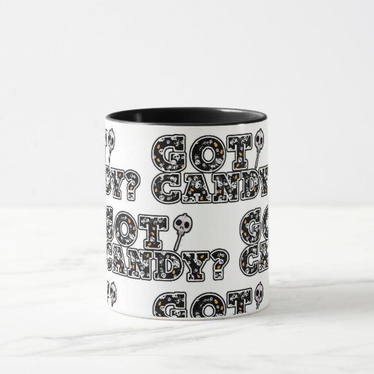 Got Candy? Schwarz-Weiß-Skulls Weicher Halloween Tasse (Zentrum)