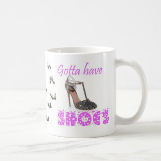 Got, um Schuhe zu haben Kaffeetasse