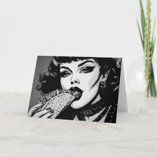 Goth-Girl im Grafikstil der 50er Jahre isst einen Karte