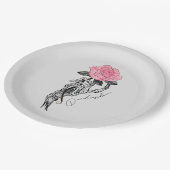 Goth Hand Skelett mit rosa Rose | Toter Innen Pappteller (Schrägansicht)