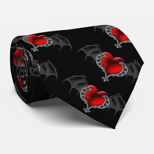 Goth Heart with Bat Wings Krawatte (Gerollt)