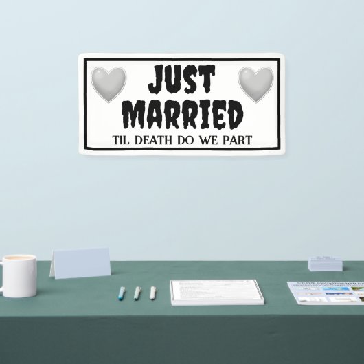 Goth Just Married Banner (Messe)
