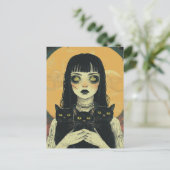 Goth-Mädchen mit drei schwarzen Katzen Postkarte (Stehend Vorderseite)