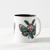 Goth Moth Zweifarbige Tasse (VorderseiteRechts)