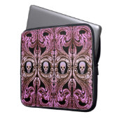 Goth Pink Ornament mit Skull Laptopschutzhülle (Vorderseite Links)