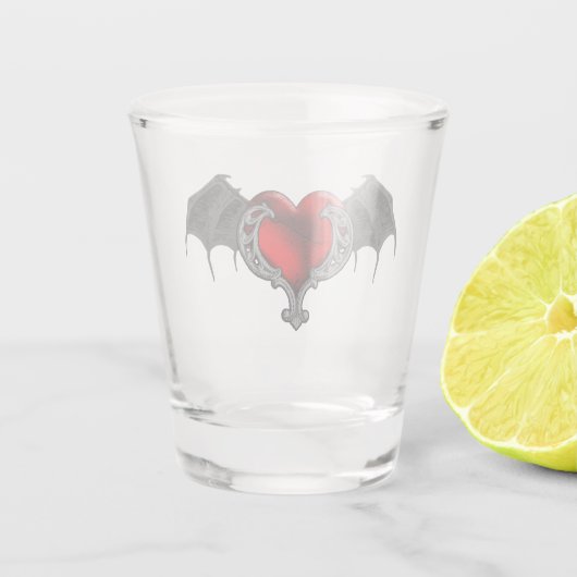 Goth Red Heart mit Bat Wings Shot Glas (Rückseite)