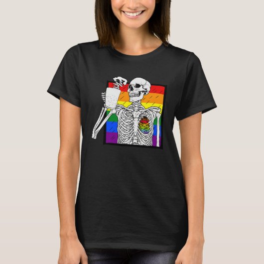 Goth Skeleton Coffee Gay Lesbian Pride Rainbow Hum T-Shirt (Vorderseite)