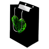 Goth St. Patrick's Day Green Heart Geschenktasche Mittlere Geschenktüte (Rückseite Schrägansicht)