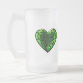 Goth St. Patrick's Day Green Heart Tasse (Links)