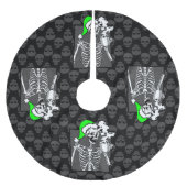 Gotheißskelett mit schwarzem Weihnachtskaffee Polyester Weihnachtsbaumdecke (Vorderseite)