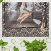 Gothic Angel und ihre Taube Küchentuch (Gefaltet)