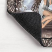 Gothic Angel und ihre Taube Mousepad (Ecke)